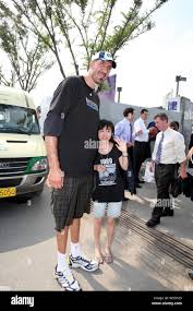The Unarrested Development Of Gheorghe Muresan, 1997 – From Way Downtown