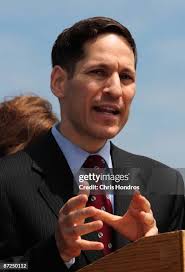 25,631 Chris Thomas Photos & High Res Pictures