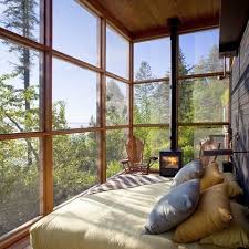 Was Ist Eine Veranda Terrasse Wie Macht Ein Ruhiger Urlaub Www Rotaradar Co I Porchescozyhome Was Ist Eine Vera Sleeping Porch Big Windows Dream Bedroom