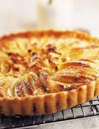 Recette Tarte Aux Pommes A L Alsacienne Grand Frais Recette Recette Tarte Aux Pommes Dessert Recette Tarte