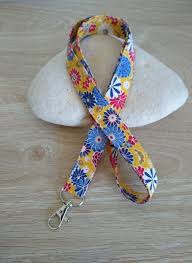 Porte Badge Tour De Cou Porte Clefs Dragonne Cordon Infirmiere Aide Soignante Puericultrice Kine Cadeau Maitresse Fete Des Meres In 2020 Personalized Items