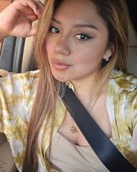 When God takes you where he wants you to grow there's nothing can change  the plan. #makeup #fashionstyle #beautyblogger #modelphotography  #modelphotography #reflexiones #dailyquotesforyou