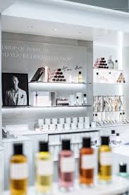 Our Declaration Of Love To Perfume Maison Christian Dior Makes Asia Pacific Travel Retail Debut At Singapore Changi Airport The Avec Images Maison Christian Dior Dior