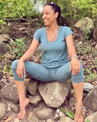 I also include info on wongs, ct's big brother. Battle Of Camel Toes Beautiful Actress Nikki Samonas Flashes Huge Camel Toe In New Photos Bigger Than Moesha Buodong S Photos Gqbuzz Com