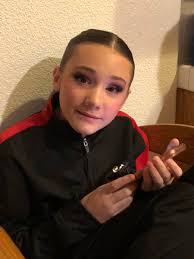 Shannon Toon (@Gumibear3113)