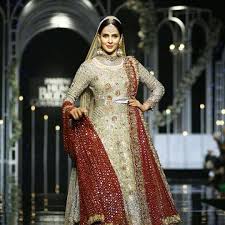 Saba qamar www.topmoviesclub.com visit our website and download hollywood, bollywood and pakistani movies and music plus lots more. Saba Qamar Bridal Dresses Pakistan Bridal Couture Week Bridal Couture