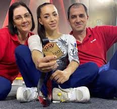Gândul de a se retrage din activitatea de. Larisa Iordache Medalii PreÈ›ioase La Cairo World Cup 2021 Dincolo De Sport