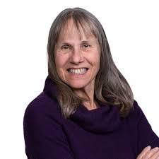 Julie Hedrick's Instagram, Twitter & Facebook