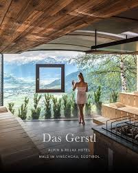 Die 12 Schonsten Hotels In Den Alpen Alpen Urlaub Urlaub Schone Hotels