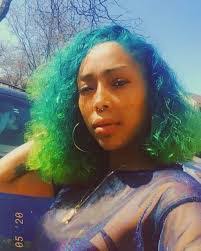 Ester Meeks's Instagram, Twitter & Facebook