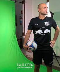 Elenco do bragantino de 1990 — foto: Novas Camisas Do Red Bull Bragantino 2019 Nike Mantos Do Futebol