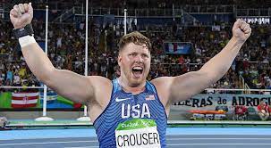 Buchen sie schon jetzt einen ryanair flug! Former Texas Thrower Ryan Crouser Breaks 31 Year Old Shot Put World Record Horns Illustrated