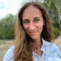 Jana Belisle's Instagram, Twitter & Facebook