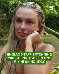 Tyson Fury: 🗣️ “Wayne Rooney is a proper legend. “He's a massive boxing  fan, he comes from a boxing family as well. So, hopefully, we can have a  little spar in the