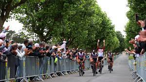 The world's biggest cycling race. Oczqf J Cmejlm