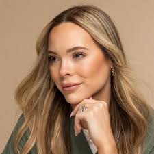 Me: I am a strong and intelligent woman. Also me: Wed