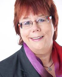 INGENIEURINNEN ENTWICKELN GESTALTEN GEWINNEN