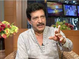 Nizhalgal ravi (s raviee) is an indian film and television actor who has performed in tamil, malayalam and telugu films, web series and tv serials. Nizhalgal Ravi Plays Chinna Paluvettaraiyar In Ponniyin Selvan