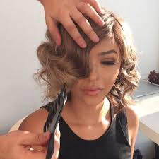 Glamhairartist On Instagram Short Hair Tutorial Is Here Dolls How To Glamorous Curls By Em Short Hair Tutorial How To Curl Short Hair Short Hair Styles