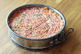 Hackfleisch Wurstchen Torte Fur Den Hunde Geburtstag Fashion Kitchen Hund Geburtstag Hundekuchen Rezepte Kuchen Fur Hunde