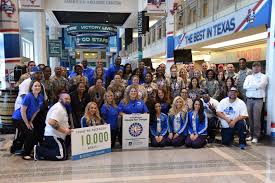 American airlines has a strict pet policy in place so it's best to know ahead of time what you can and cannot do/bring when flying with your furry friend. Military Members Dallas Mavericks Commit To Service 301st Fighter Wing Article Display