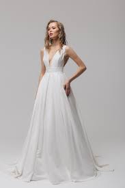 Maybe you would like to learn more about one of these? A Linie Tiefer V Ausschitt Brautkleid Weisses Ballkleid Brautkleid Aus Brokat Daniela Pearl Fashion Group