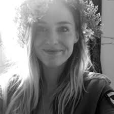 Lisa Hoffner's Instagram, Twitter & Facebook