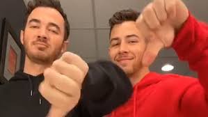 Trying Their Hand At It Tiktok Emoji Challenge Goes Viral Online Amid Coronavirus Outbreak Daily Mail Online Hand emoji challenge lalala(tik tok compilation) #handchallenge #lalalachallenge #handemojichallenge. tiktok emoji challenge goes viral