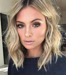 Thick hair and looking for your perfect hairstyle. Glowofelegance Com Instagram Glowofelegance Facebook Glowofelegance Twitter Glowofelegance Pinterest Hair Styles Thick Hair Styles Medium Length Hair Styles