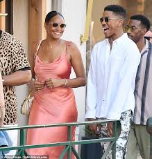 Steve Harvey Continues To Enjoy His Vacation In St Tropez With His Son Wynton Daily Mail Online The harveytoons show is a television series presenting theatrical animated cartoons produced by famous studios from 1943 until 1964, which were acquired by harvey entertainment. st tropez with his son wynton