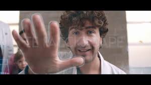 Che mi hai dato i miei giorni più belli del mondo li ho vissuti con te solo tu mi hai donato un sorriso che nasce anche quando un motivo non c'è e sembri schiudere tutte le porte sembri schiuderle tutte le volte che sei con me sembri schiuderle tutte le volte che sto con te. Il Giorno Piu Bello Del Mondo 2019 Trailer Ufficiale 90 Youtube