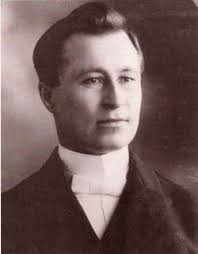 Rev Ewen Macdonald (1870-1943)