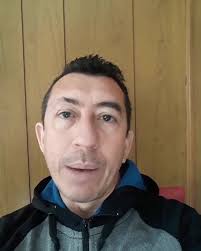 #paraguayo se expresa mejor en...