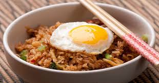 Di indonesia sendiri variasi umum nasi goreng ada nasi goreng biasa, nasi goreng jawa. Lagi Ala Korea Untuk Makan Malam Nasi Goreng Kimchi Okezone Lifestyle