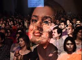 Kahin Door Jab Din Dhal Jaaye Jagjit Singh King Of Ghazals Liv Jagjit Singh Dhal Singh Enjoy the song of bollywood kahi door jab din dhal jaye hindi & english lyrics sung by mukesh from the movie anandsong: kahin door jab din dhal jaaye jagjit
