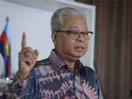 § penubuhan nato yang merupakan pertubuhan pertahanan unutk membendung pencerobohan komunis telah merenggangkan hubungan antara soviet union dan amerika syarikat. Dron Kesan 55 Pencerobohan Sempadan Negara Sejak Jun