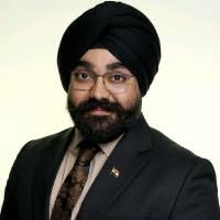 20+ profils pour “Bajaj”