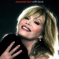 Amanda lear, pseudonimo di amanda tapp (saigon oppure hong kong, 1939), è una cantante, attrice, conduttrice televisiva, scrittrice, pittrice e modella francese naturalizzata britannica. With Love Amanda Lear Album Wikipedia