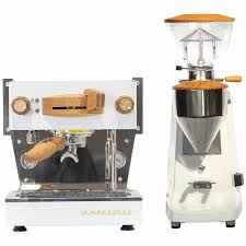 The linea mini, like the name suggests, is a miniature version of the legendary linea classic—a machine that, over the last quarter century, has reached legendary status. La Marzocco Linea Mini Home Package With Grinder White Wa Mpackw Winning Appliances