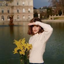 Parisianvibe On Instagram Which Knitwear Is Your Fav 1 3 Camilleyolaine French Girl Chic French Girl Timeless Fashion