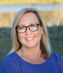 Find Realtors & Real Estate Agents in 33584