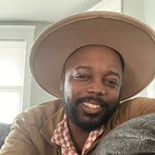 Danielle Cozza's Instagram, Twitter & Facebook