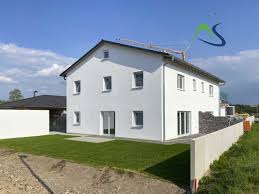 Ein ausführlicher bericht über die arbeit des unternehmens. Haus Zum Verkauf Pfarrer Hofmann Str 10a 93158 Teublitz Schwandorf Kreis Mapio Net
