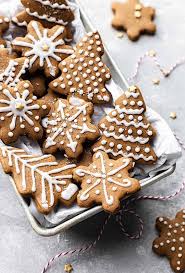 Iced Gingerbread Cookies Cupful Of Kale Recipe Gingerbread Cookies Vegan Gingerbread Gingerbread