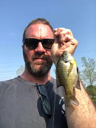 Bluegill fishing with multiple beds found