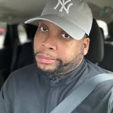 Congrats to Dietrick Skillz Roberson for firing off games of 276, 266 and  278 for the 820 series at AMF Strike 'n Spare in the Bill Vangel League  using the 900 Global Zen Gold.