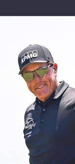 Phil mickelson's guest appearance in the cbs studio over the weekend earned plenty of plaudits from golf fans, who in return were treated to the reason why as for the brand of sunglasses, that's still an unknown. Can Anyone Tell Me What Sunglasses Is Phil Mickelson Wearing Sunglasses