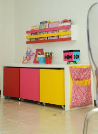 Caixa Com Rodinhas Para Guardar Brinquedos Reforma Cria Estar Jantar E Brinquedoteca No Mesmo Ambiente Casa Sala De Brinquedos Organizacao Brinquedo Brinquedoteca Colorida