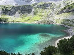 Der Drachensee In Ehrwald Ehrwald Urlaub In Tirol Wandern Tirol