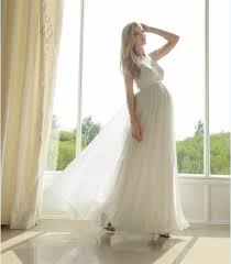 6 robes de mariées parfaites pour femme enceinte. Enceinte Quelle Robe De Mariee Choisir Mariage Com